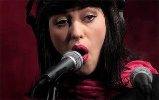 Music Friday: He Wears a ‘Plain Gold Ring’ and in Her Heart It Will Never Be Spring