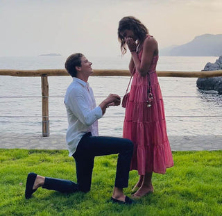 Victoria’s Secret Model Taylor Hill Shows Off Emerald-Cut Diamond Engagement Ring