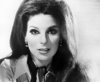 Music Friday: Young Bobbie Gentry Wears Faux Ruby Ring in ‘Chickasaw County Child’