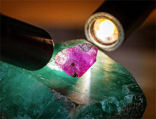 Birthstone Feature: Rare Alexandrite Looks Like an ‘Emerald by Day and Ruby by Night’