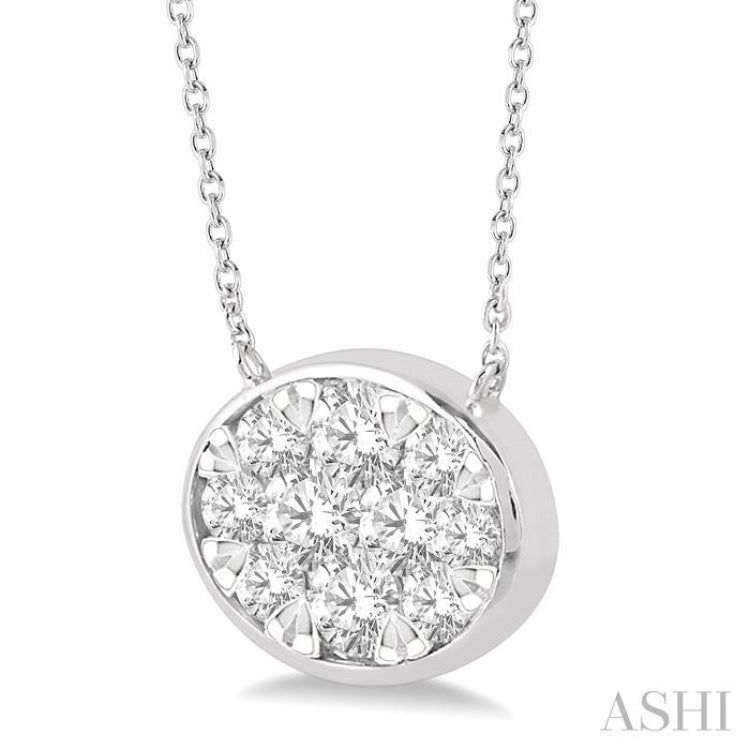 3/4 Ctw Oval Shape Lovebright Diamond Necklace in 14K White Gold