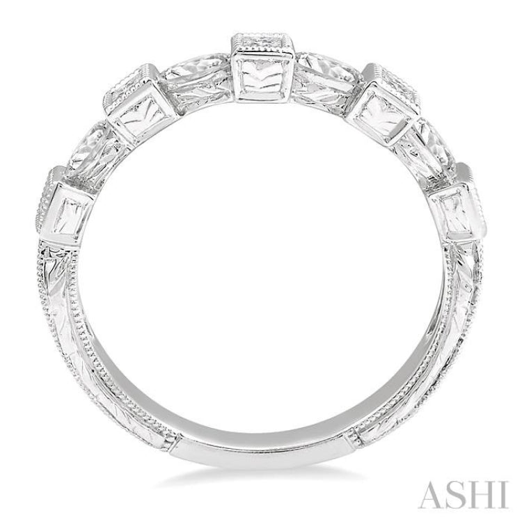 3/8 Ctw Marquise and Princess Cut Diamond Ladies Ring in 14K White Gold
