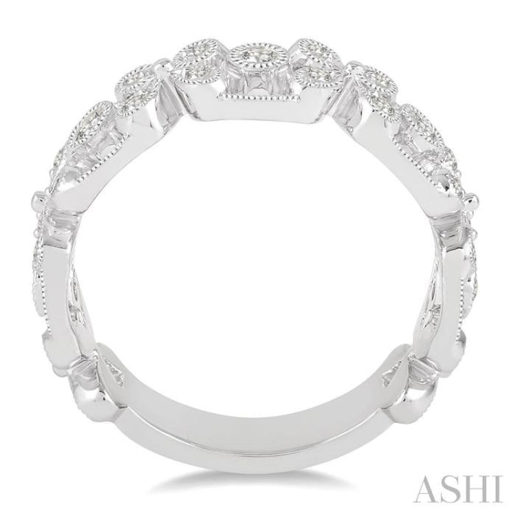 1/4 Ctw Round Cut Diamond Fashion Ring in 14K White Gold