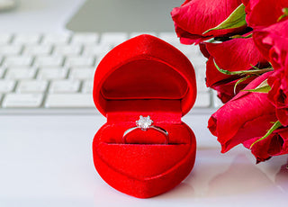 Valentine’s Day 2021 Promises to Be a Romantic Sunday of Marriage Proposals