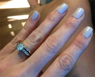 Dogged Metal Detector Enthusiast Won’t Give Up, Pulls Ring From Ocean on 3rd Try