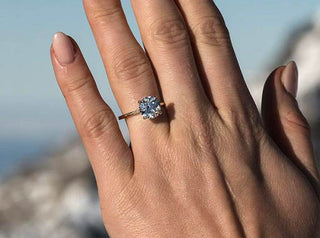 Supermodel Romee Strijd’s Engagement Ring Matches Her Minimalist, Yet Chic, Style