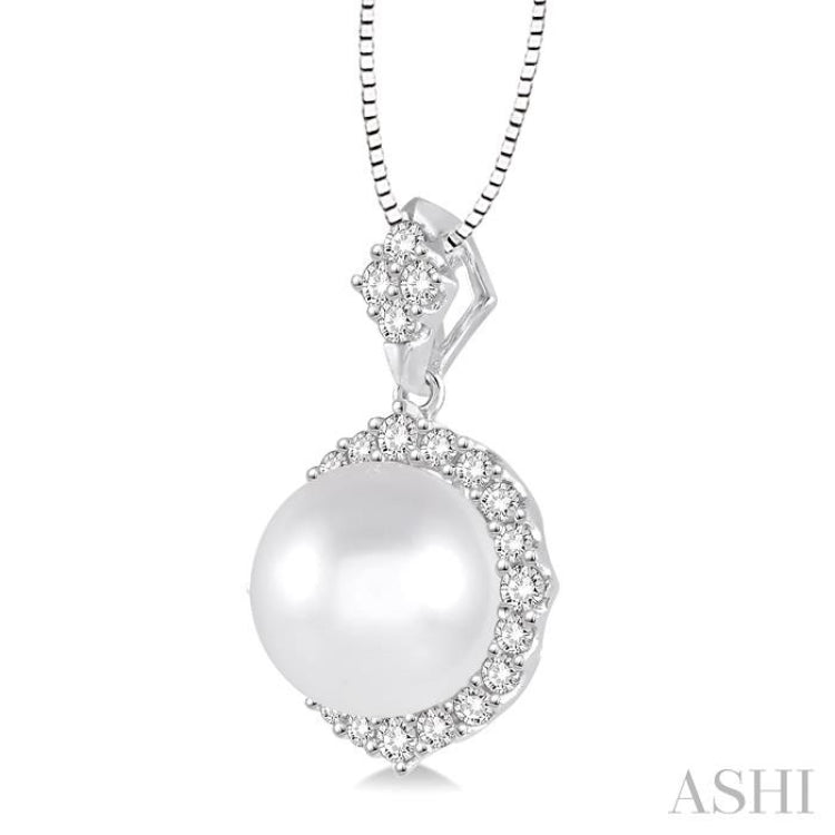 10x10MM Cultured Pearl and 1/2 Ctw Round Cut Diamond Pendant in 14K White Gold with chain