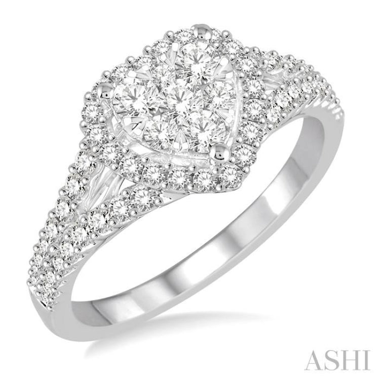 3/4 Ctw Round Cut Diamond Heart Shape Lovebright Ring in 14K White Gold