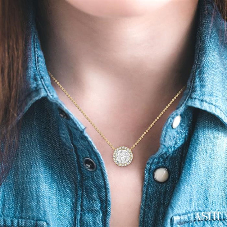 1 ctw Circular Round Cut Diamond Lovebright Necklace in 14K Yellow and White Gold