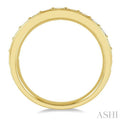 3/4 ctw Round Cut Diamond Wedding Band in 14K Yellow Gold
