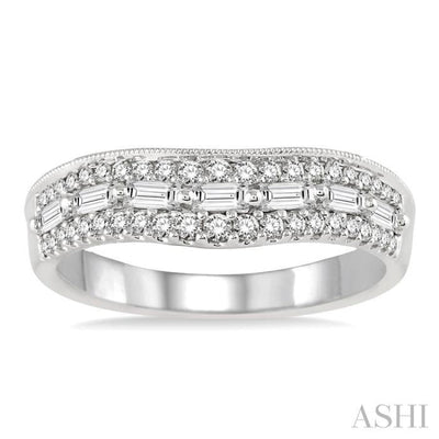 5/8 ctw Baguette and Twin Row Round Cut Diamond Wedding Band in 14K White Gold