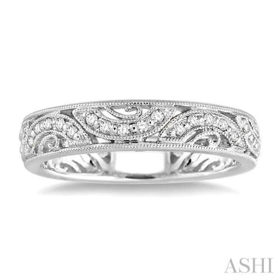 1/6 Ctw Diamond Fashion Ring in 14K White Gold