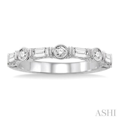 1/2 Ctw Diamond Fashion Band in 14K White Gold