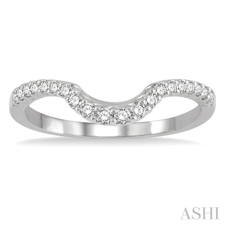 1/4 Ctw Round Diamond Wedding Band in 14K White Gold