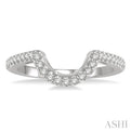1/5 Ctw Curved Center Round Cut Diamond Wedding Band in 14K White Gold