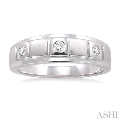 1/8 Ctw Round Cut Diamond Women's Ring in 14K White Gold
