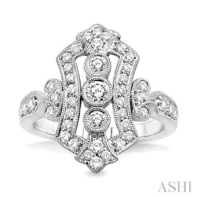 3/4 Ctw Round Cut Antique Diamond Fashion Ring in 14K White Gold