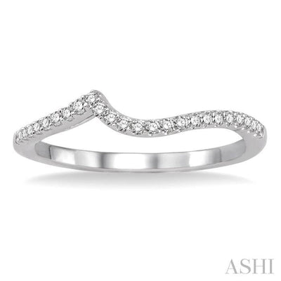 1/6 Ctw Round Cut Diamond Wedding Band in 14K White Gold