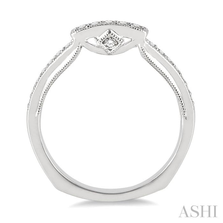 1/4 Ctw Round Cut Diamond Wedding Band in 14K White Gold