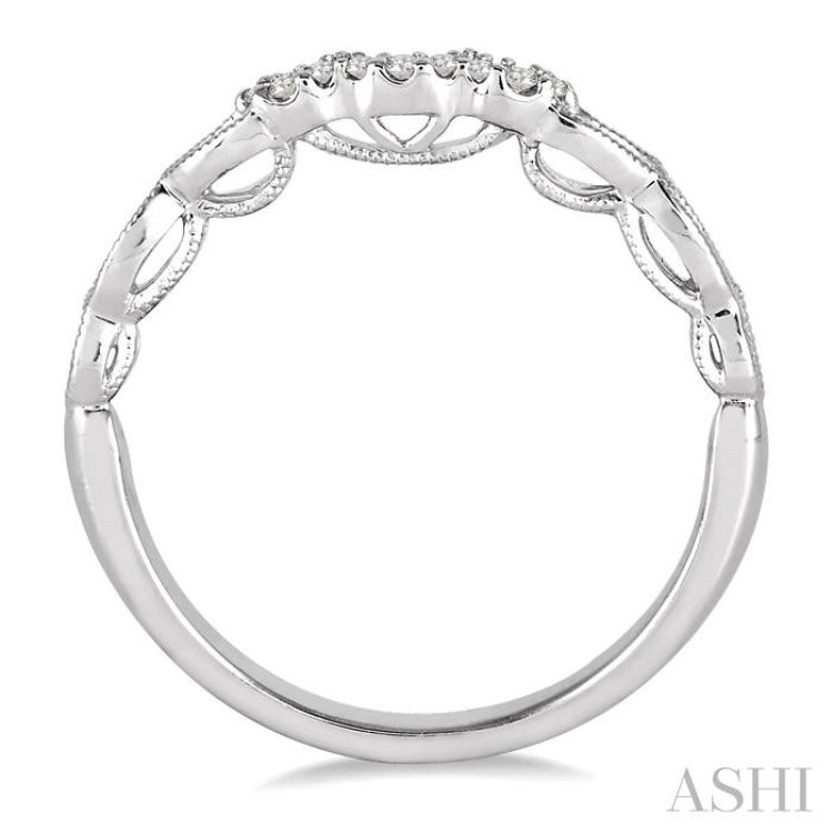 1/20 Ctw Round Cut Diamond Wedding Band in 14K White Gold