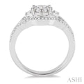1/2 Ctw Round Cut Diamond Lovebright Ring in 14K White Gold