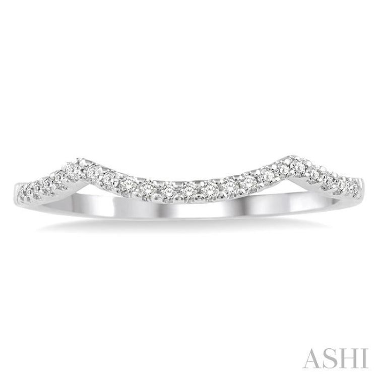 1/6 Ctw Round Cut Diamond Wedding Band in 14K White Gold