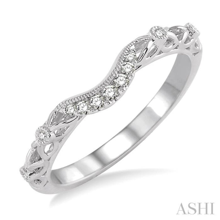 1/10 Ctw Round Cut Diamond Vintage Lattice Wedding Band in 14K White Gold