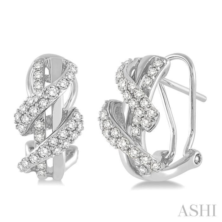 5/8 Ctw Round Cut Diamond Earrings in 14K White Gold
