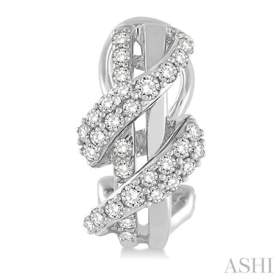 5/8 Ctw Round Cut Diamond Earrings in 14K White Gold