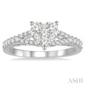 3/4 Ctw Round Cut Diamond Heart Lovebright Ring in 14K White Gold