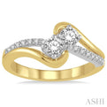 1/2 Ctw Two Tone Curvy Interlocked Round Cut Diamond 2Stone Ring in 14K Yellow and White Gold