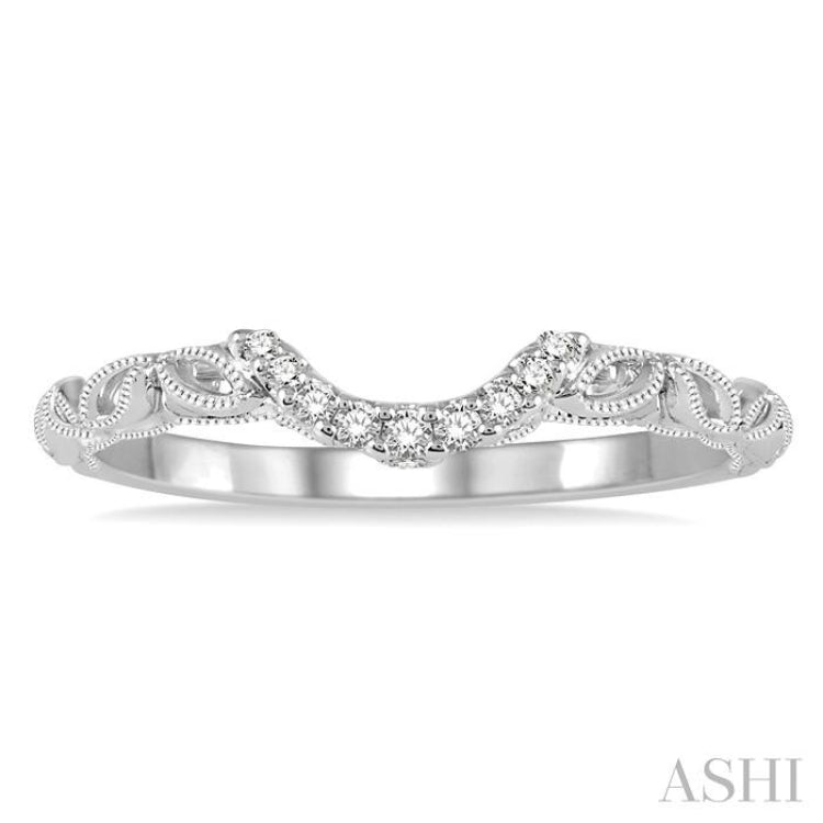 1/10 Ctw Vintage Inspired Round Diamond Wedding Band in 14K White Gold