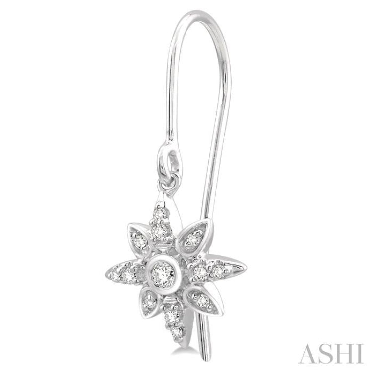 1/6 Ctw Star Charm Round Cut Diamond Earrings in 10K White Gold