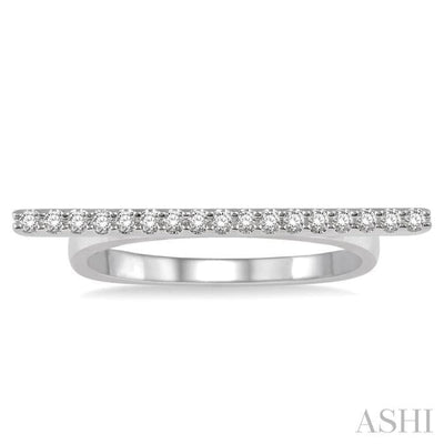1/6 Ctw Vertical Bar Round Cut Diamond Ring in 10K White Gold
