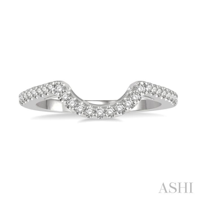 1/10 Ctw Deep Curve Center Round Cut Diamond Wedding Band in 14K White Gold