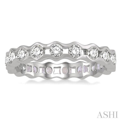 1 ctw Lattice Round Cut Diamond Eternity Wedding Band in 14K White Gold