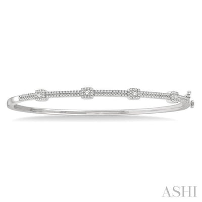 1/2 Ctw Round Cut Diamond Fashion Bangle in 14K White Gold