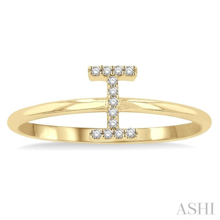 1/20 Ctw Initial 'I' Round Cut Diamond Fashion Ring in 10K Yellow Gold