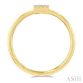 1/20 Ctw Initial 'I' Round Cut Diamond Fashion Ring in 10K Yellow Gold