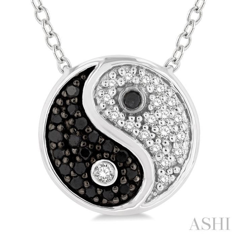 1/6 Ctw Tao Yin Yang Petite White & Black Round Cut Diamond Fashion Pendant With Chain in 10K White Gold