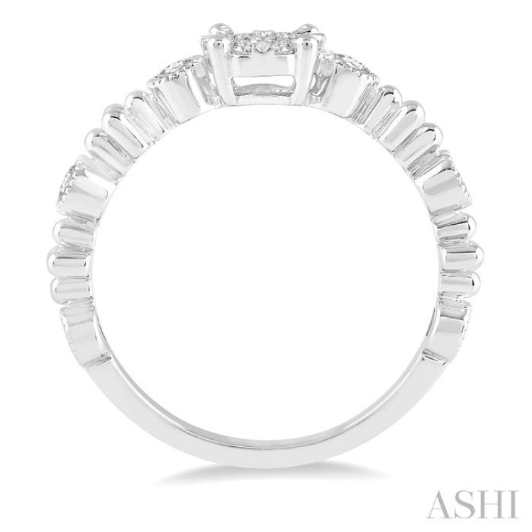 3/8 Ctw Round Shape Accentuated Shank Lovebright Diamond Cluster Ring in 14K White Gold