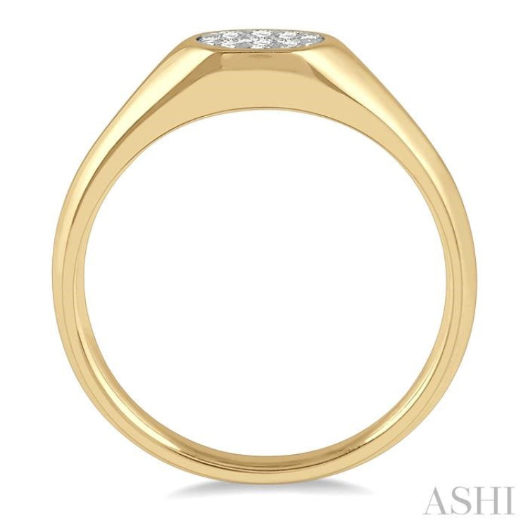 1/4 ctw Oval Shape Lovebright Diamond Ring in 14K Yellow and White Gold