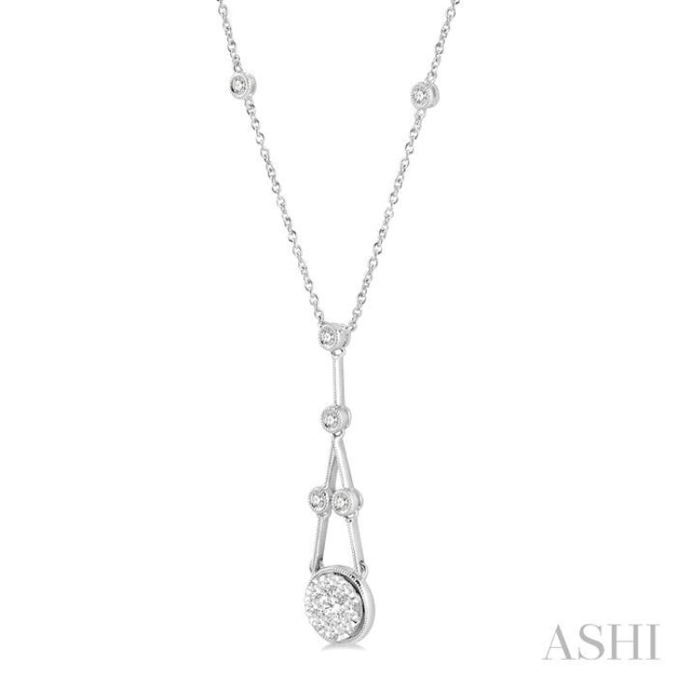 5/8 ctw Bar & Circular Mount Motif Round Cut Diamond Lovebright Necklace in 14K White Gold