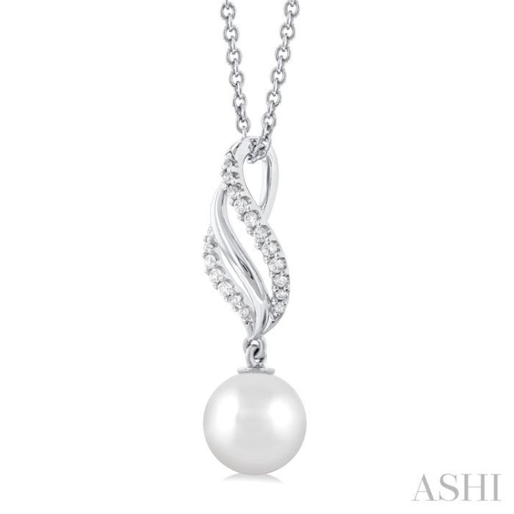 1/10 ctw Conch Shape 7X7MM Round Cultured Pearl and Round Cut Diamond Fashion Pendant With Chain in 10K White Gold