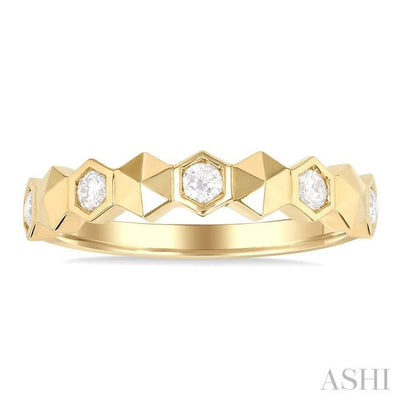 1/4 ctw Hexagon Shape Link Round Cut Diamond Fashion Ring in 14K Yellow Gold