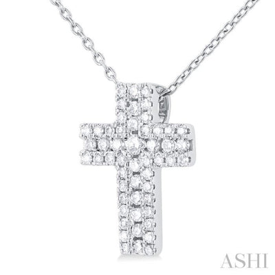 1/4 ctw Cross Round Cut Diamond Fashion Pendant With Chain in 14K White Gold