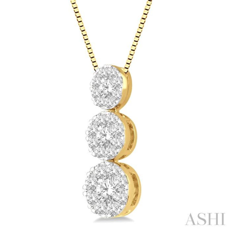 1/2 ctw Lovebright 3 stone Essential Round Cut Diamond Pendant with Chain in 14K Yellow and White Gold
