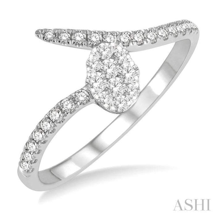 1/4 ctw Open End Oval Mount Lovebright Round Cut Diamond Ladies Ring in 14K White Gold