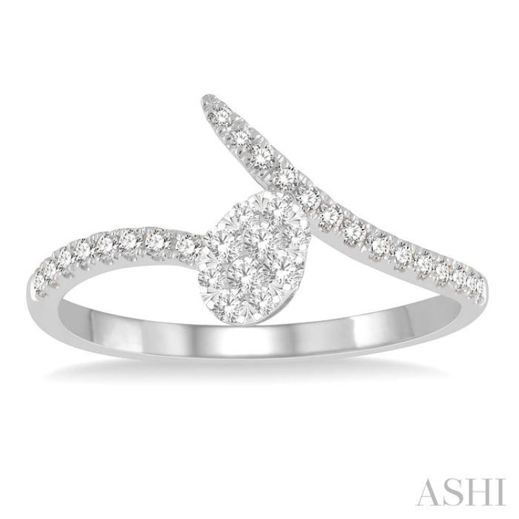 1/4 ctw Open End Oval Mount Lovebright Round Cut Diamond Ladies Ring in 14K White Gold