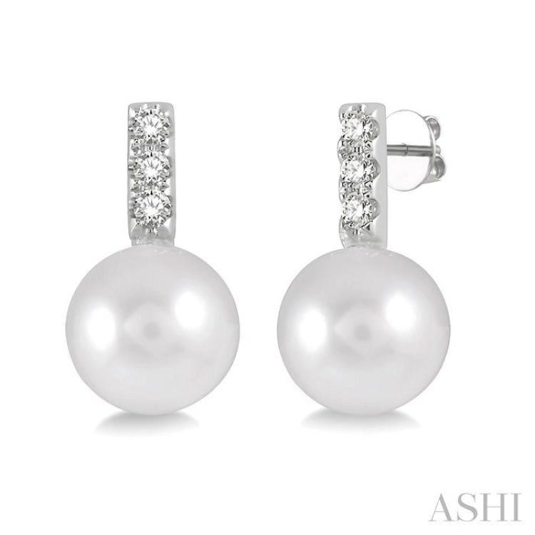 7MM Cultured Pearls and 1/10 ctw Round Cut Diamond Earring in 10K White Gold
